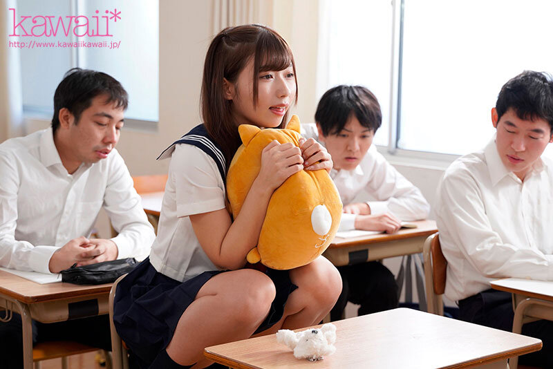 誰も手を出しづらい…。あの学級一可愛い高嶺の女子学生が記憶失い理性ゼロに！？公共、学校どこでも尻アナル丸出しで四つん這い歩き…身勝手お漏らしモラル崩壊少女！ 逢沢みゆ 無料サンプル画像(3) 【JK特化AV動画レビューまとめ｜JKキング】