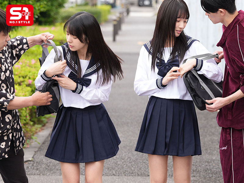 イジメられている双子姉妹を救って、ふたり一緒に脱がせてみたい。 浅野こころ 榊原萌 無料サンプル画像(5) 【JK特化AV動画レビューまとめ|JKキング】